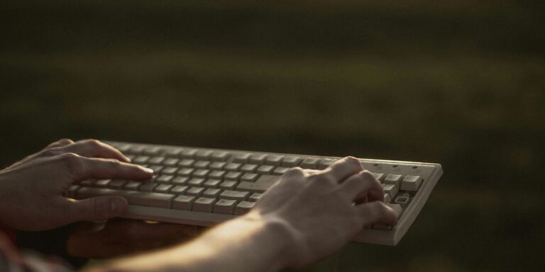 Master AI Content Creation with the PROMPT Framework