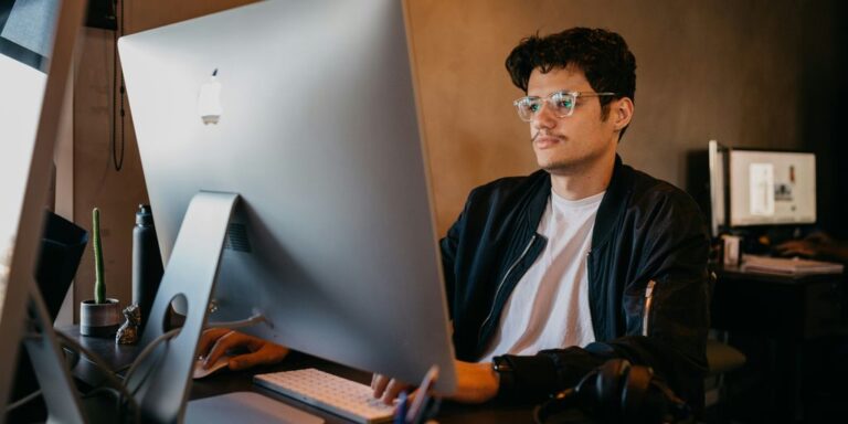 How I Made $260,000 With One Blog Post (Without AI)